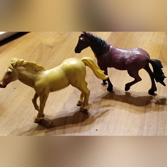 VINTAGE  playschool rubber HORSES - Picture 6 of 7